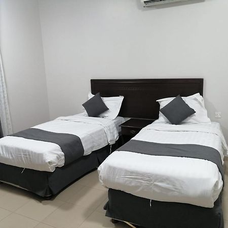 اجنحه البيداء للوحدات السكنيه فرع الجنوبي Abyar 'Ali Exterior photo
