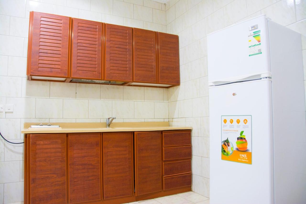 اجنحه البيداء للوحدات السكنيه فرع الجنوبي Abyar 'Ali Exterior photo