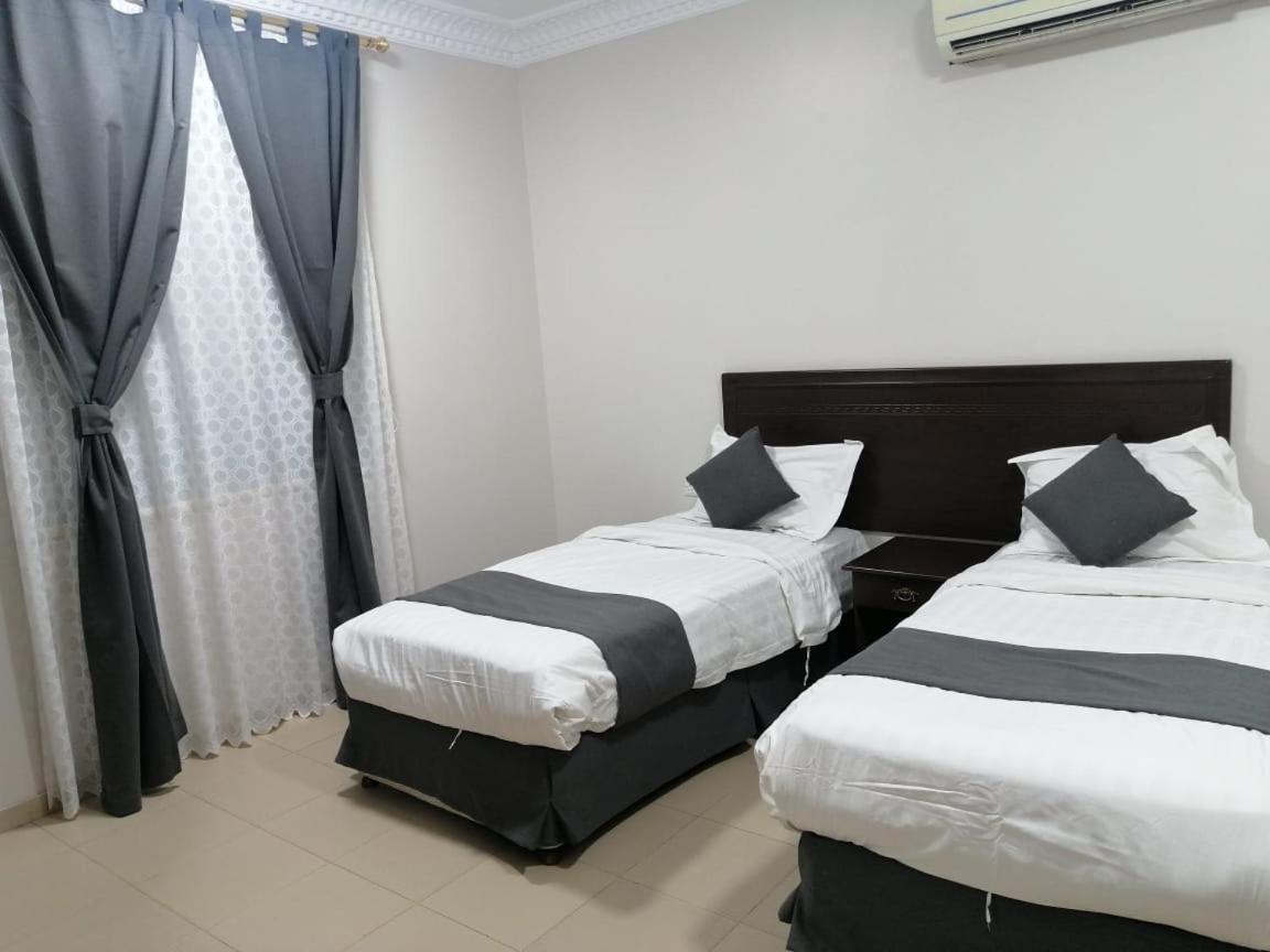 اجنحه البيداء للوحدات السكنيه فرع الجنوبي Abyar 'Ali Exterior photo